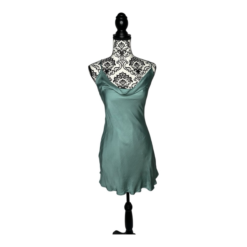NWT Babydoll Criss Cross Mini Dress Sage Green (Teal) Size Small